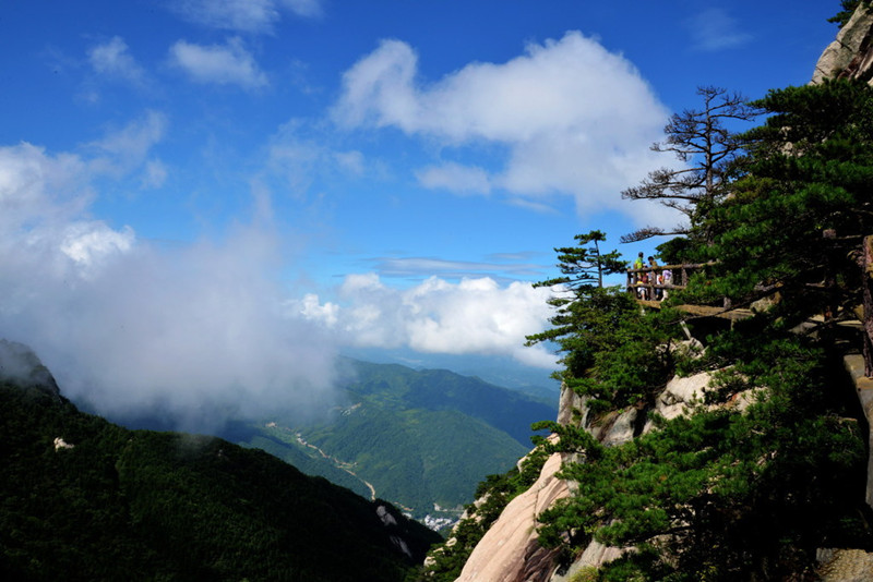 Tiantangzhai: confirm the Luotian, Hubei entrance